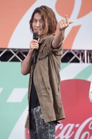 変身を披露する武田航平。