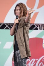 変身を披露する武田航平。