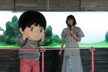 左からくんちゃん、上白石萌歌。