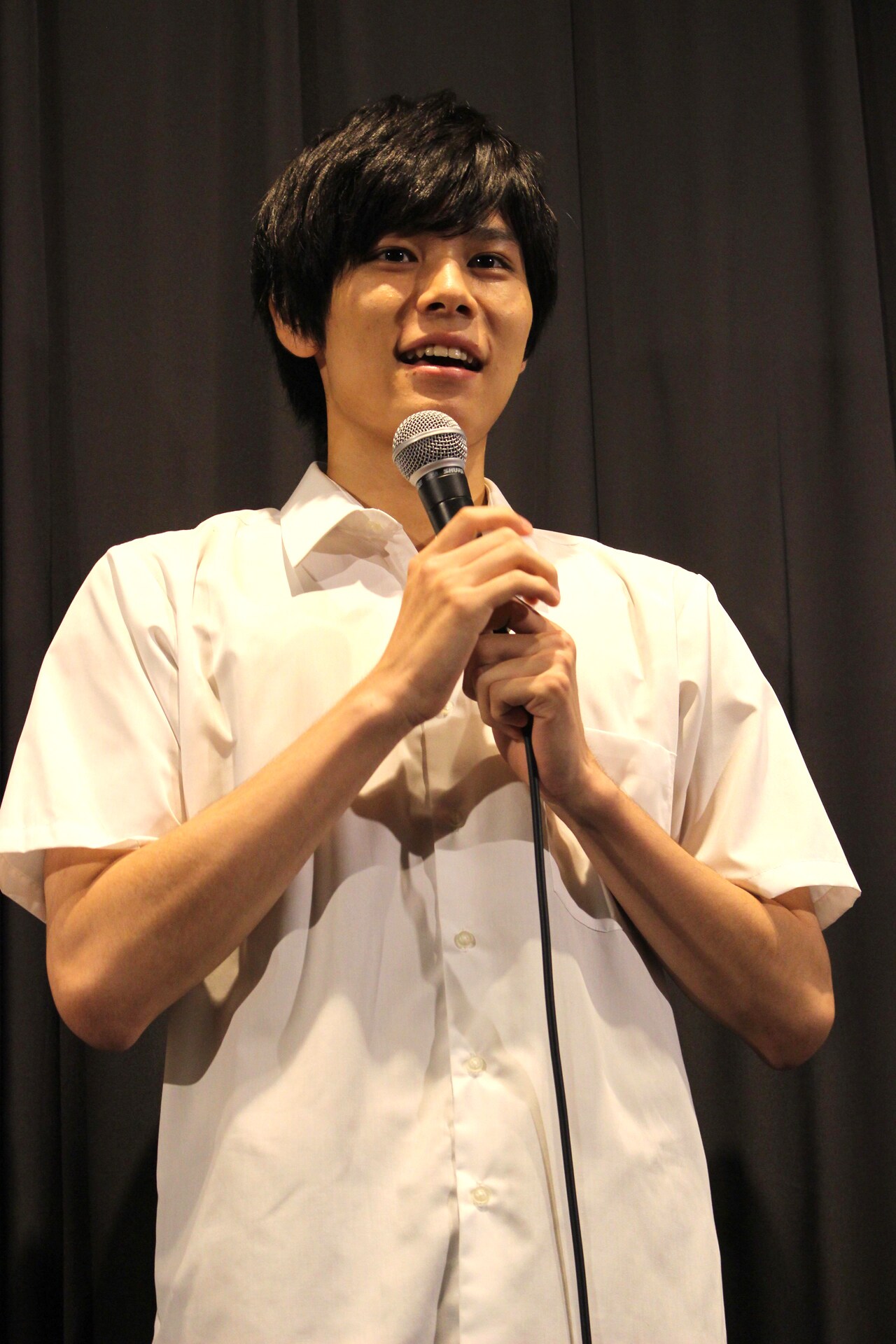 萩原利久 出演映画(イノセント15&志乃ちゃんは自分の名前が言えない) 映画「志乃ちゃんは自分の名前が言えない」より、萩原利久扮する
