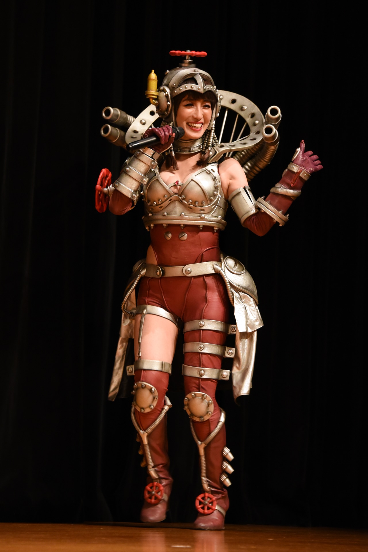 及川奈央