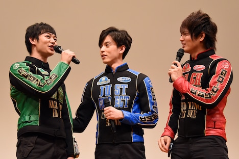 「炎神戦隊ゴーオンジャー 10 YEARS GRANDPRIX」完成披露舞台挨拶の様子。