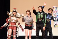 「炎神戦隊ゴーオンジャー 10 YEARS GRANDPRIX」完成披露舞台挨拶の様子。