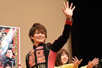 「炎神戦隊ゴーオンジャー 10 YEARS GRANDPRIX」完成披露舞台挨拶の様子。