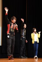 「炎神戦隊ゴーオンジャー 10 YEARS GRANDPRIX」完成披露舞台挨拶の様子。