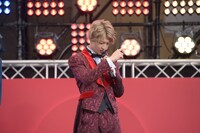 快盗チェンジする伊藤あさひ。