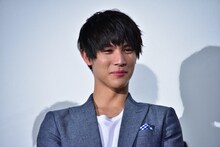 飯塚健監督からの手紙に瞳をうるませる中川大志。