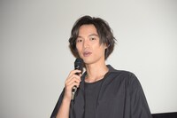 観客の質問に答える福士蒼汰。