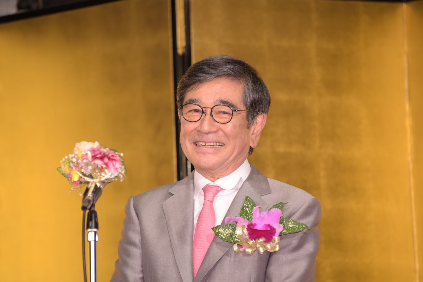 石坂浩二