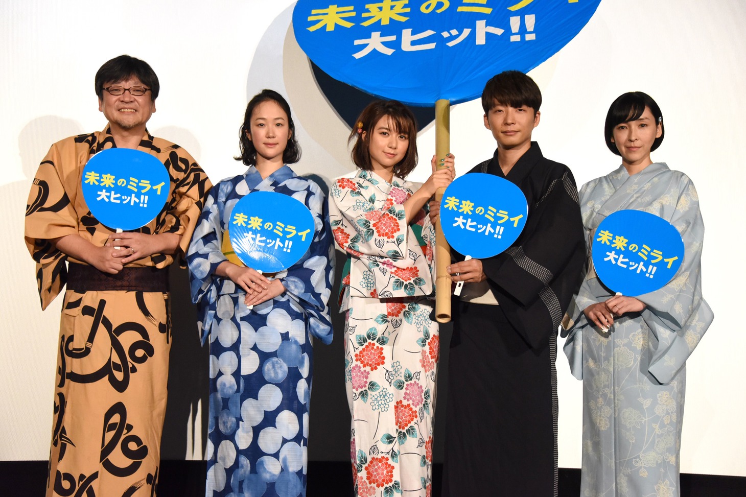 「未来のミライ」初日舞台挨拶の様子。