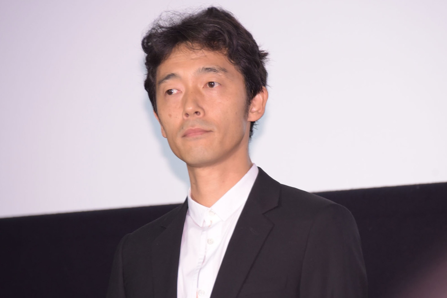 佐藤信介