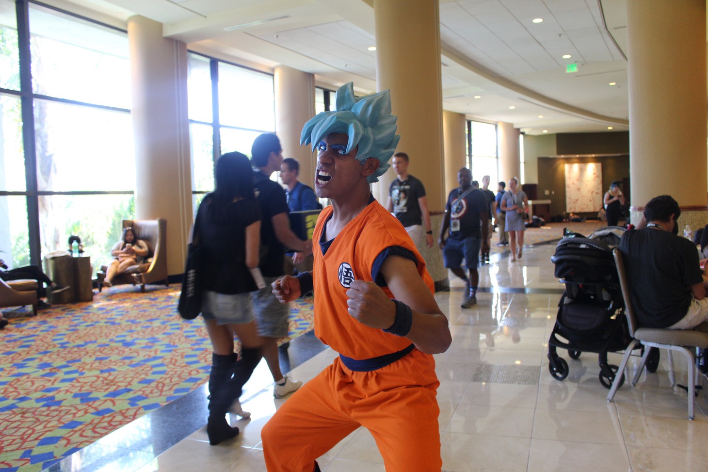 コミコン2018に参加した「ドラゴンボール」のコスプレイヤー。