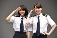 左から武田玲奈、飯豊まりえ。