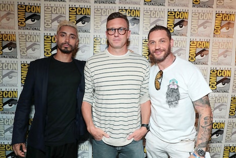 左からリズ・アーメッド、ルーベン・フライシャー、トム・ハーディ。