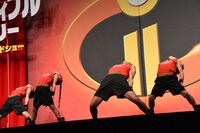 キッズダンサーと仰け反るサンシャイン池崎。