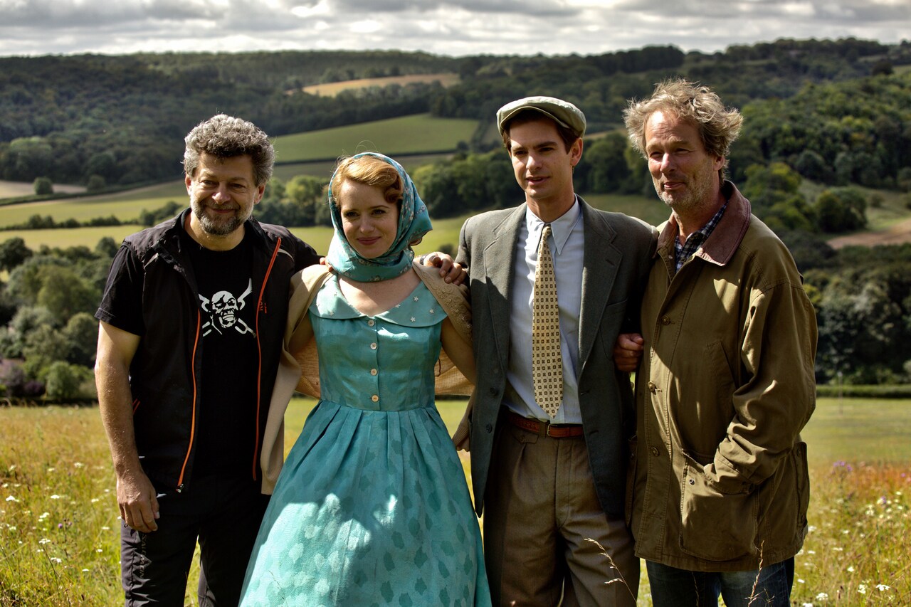 アンディ・サーキス長編監督デビュー作「ブレス」のメイキング写真とコメント到着