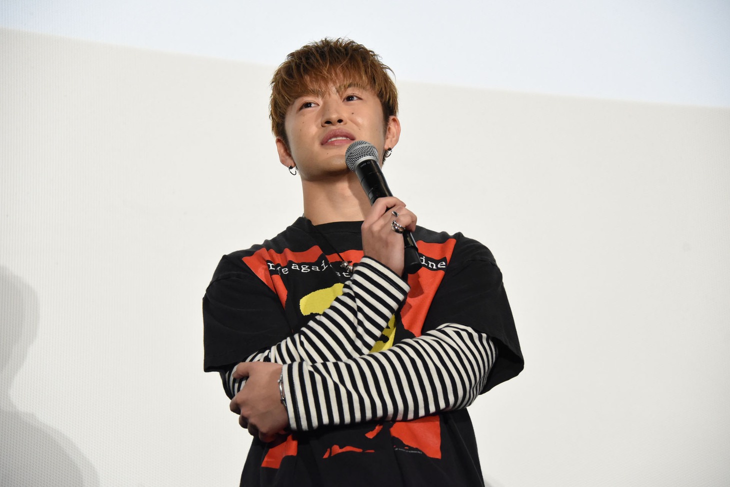 佐野玲於