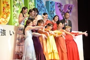 「SUNNY 強い気持ち・強い愛」完成披露舞台挨拶の様子。
