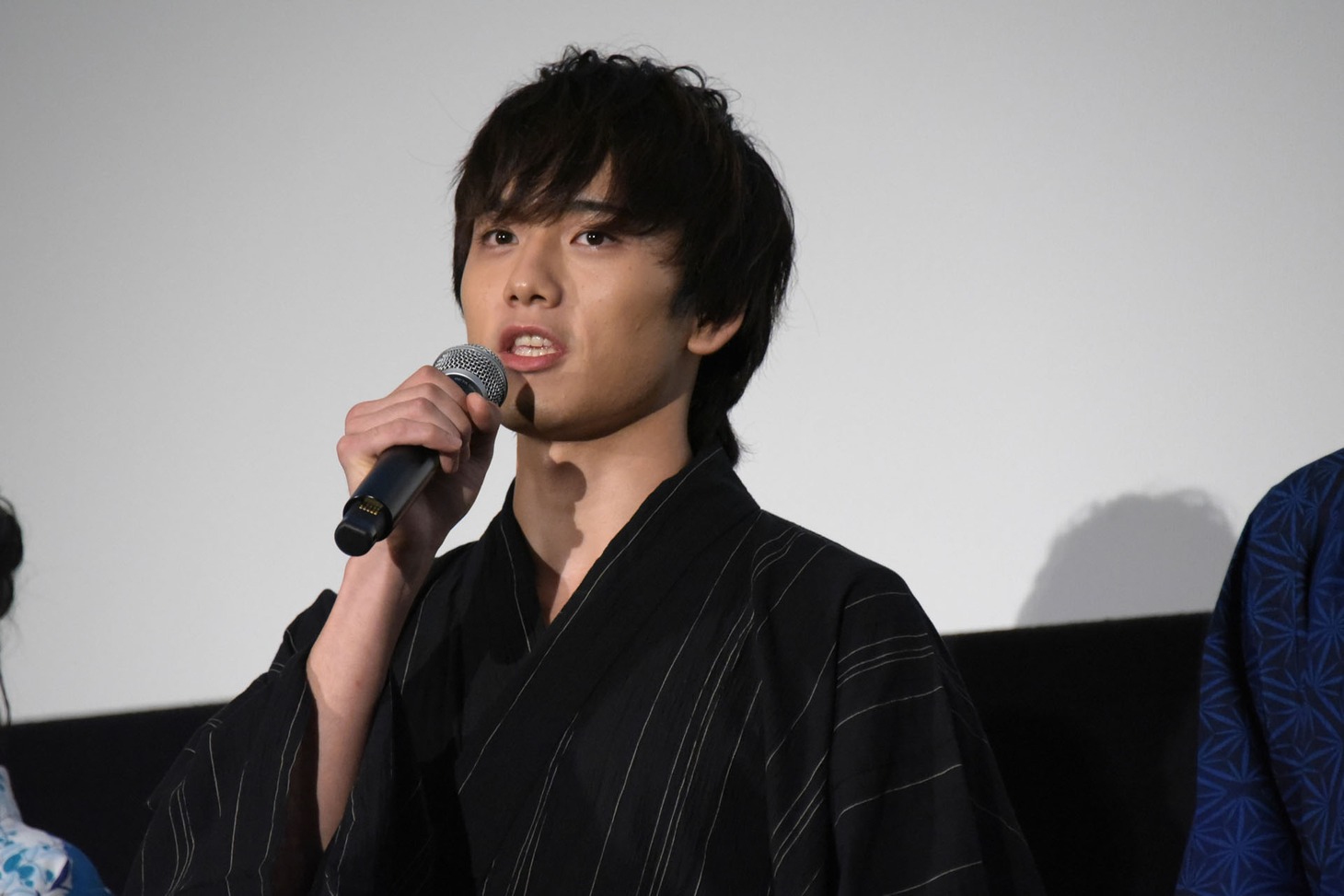 水石亜飛夢