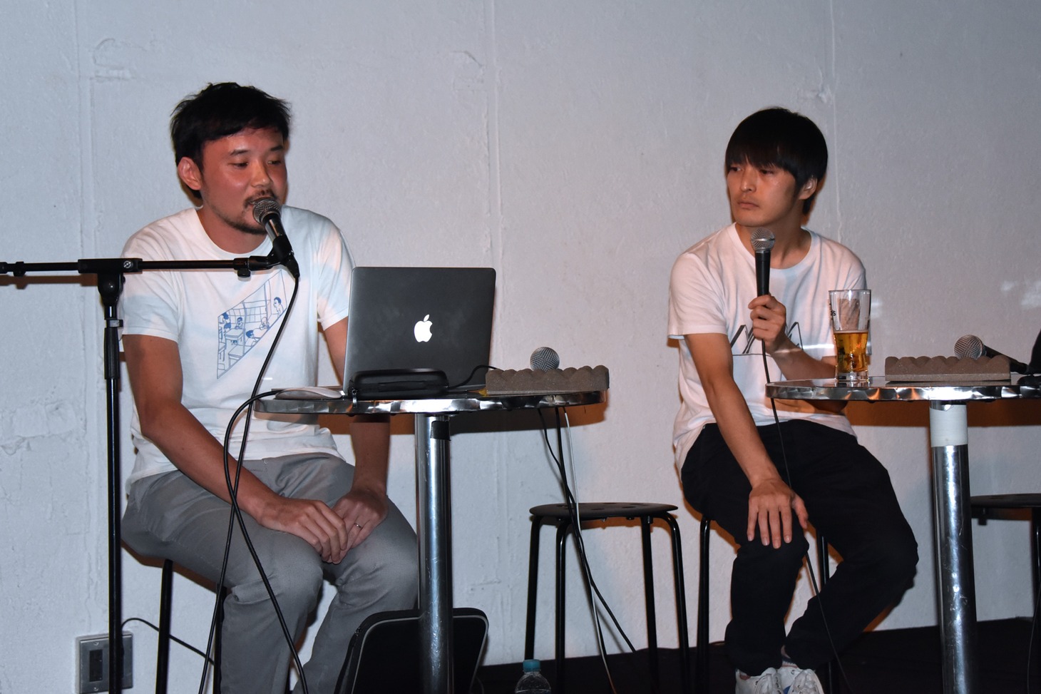 左から岩井澤健治、大橋裕之。