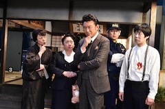 船越英一郎が本人役でサスペンスドラマの容疑者に クライマックスはもちろん崖 コメントあり 映画ナタリー