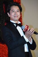 谷原章介