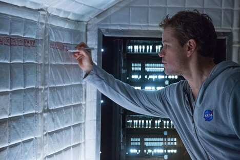 「オデッセイ」