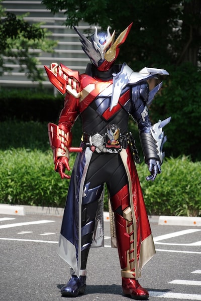 仮面ライダービルド クローズビルドフォーム