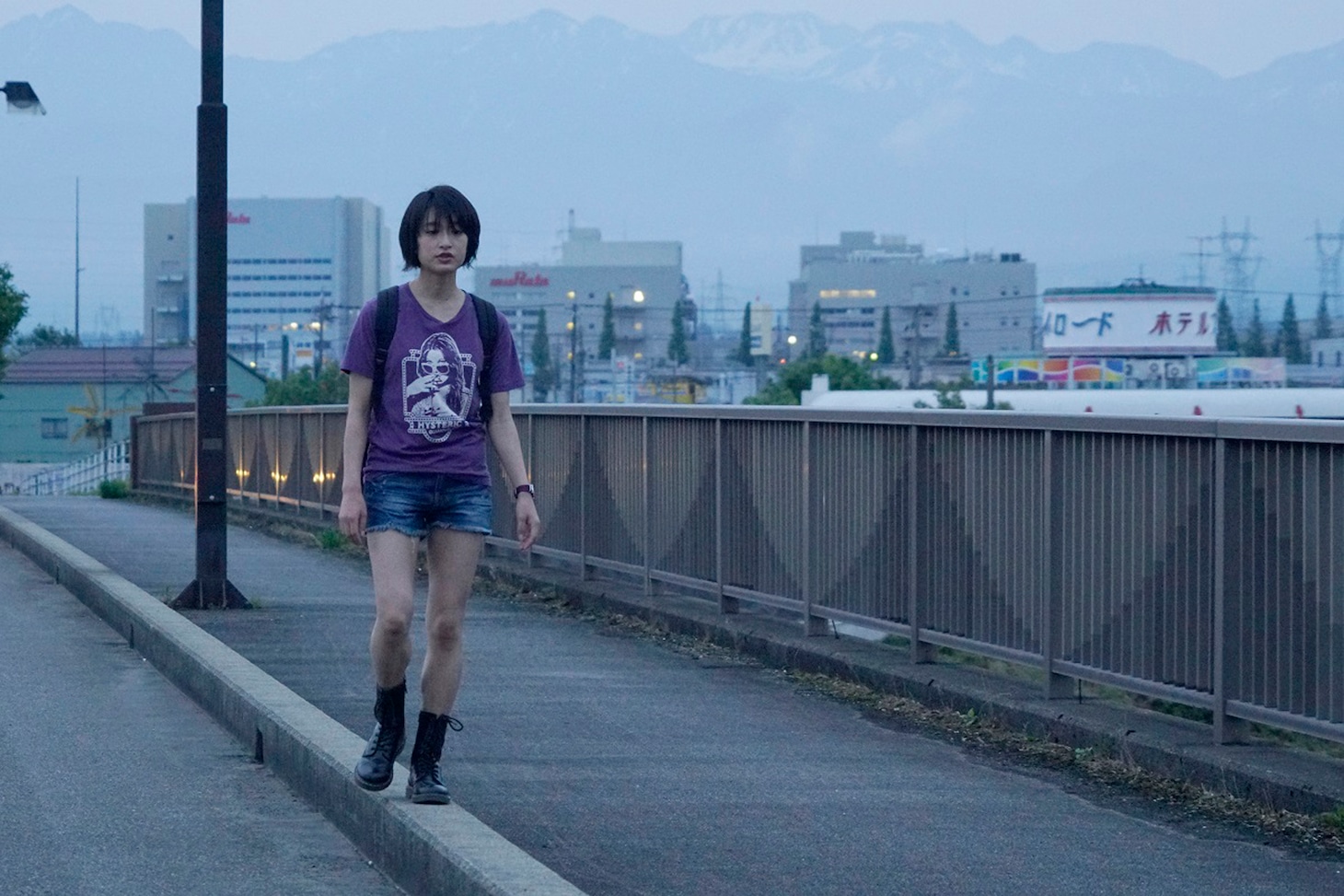 「ここは退屈迎えに来て」