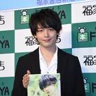 中村倫也、初の作品集は“ベストアルバム”!「皆さんの棺桶に入れてもらえたら」