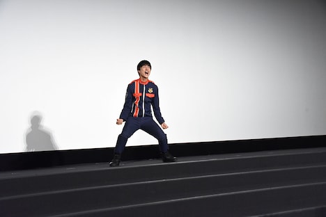 ルパンレッドに逃げられたと知り「待てルパンレンジャー!!」と絶叫する朝加圭一郎。