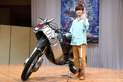 ライドストライカーと奥野壮。