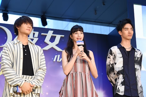 左から佐野勇斗、中条あやみ、清水尋也。