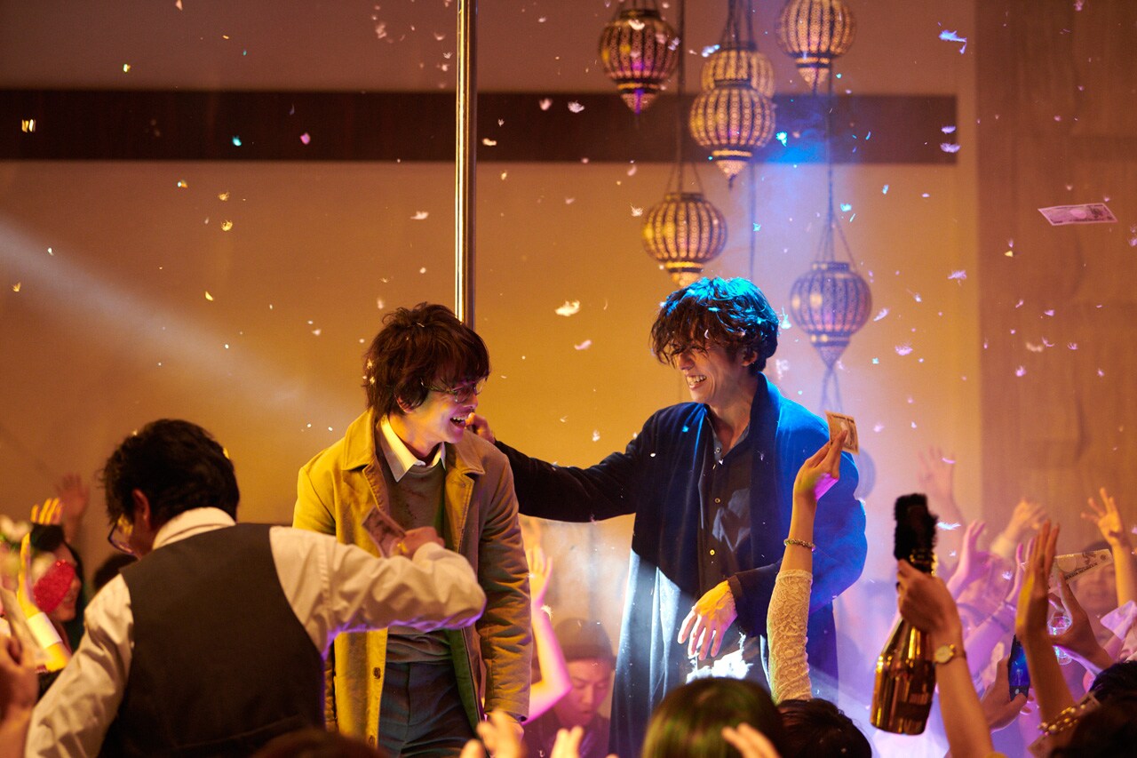 佐藤健×高橋一生「億男」予告解禁、主題歌はBUMP OF CHICKENの新曲