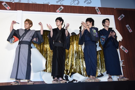 左から柳楽優弥、三浦春馬、窪田正孝、吉沢亮。
