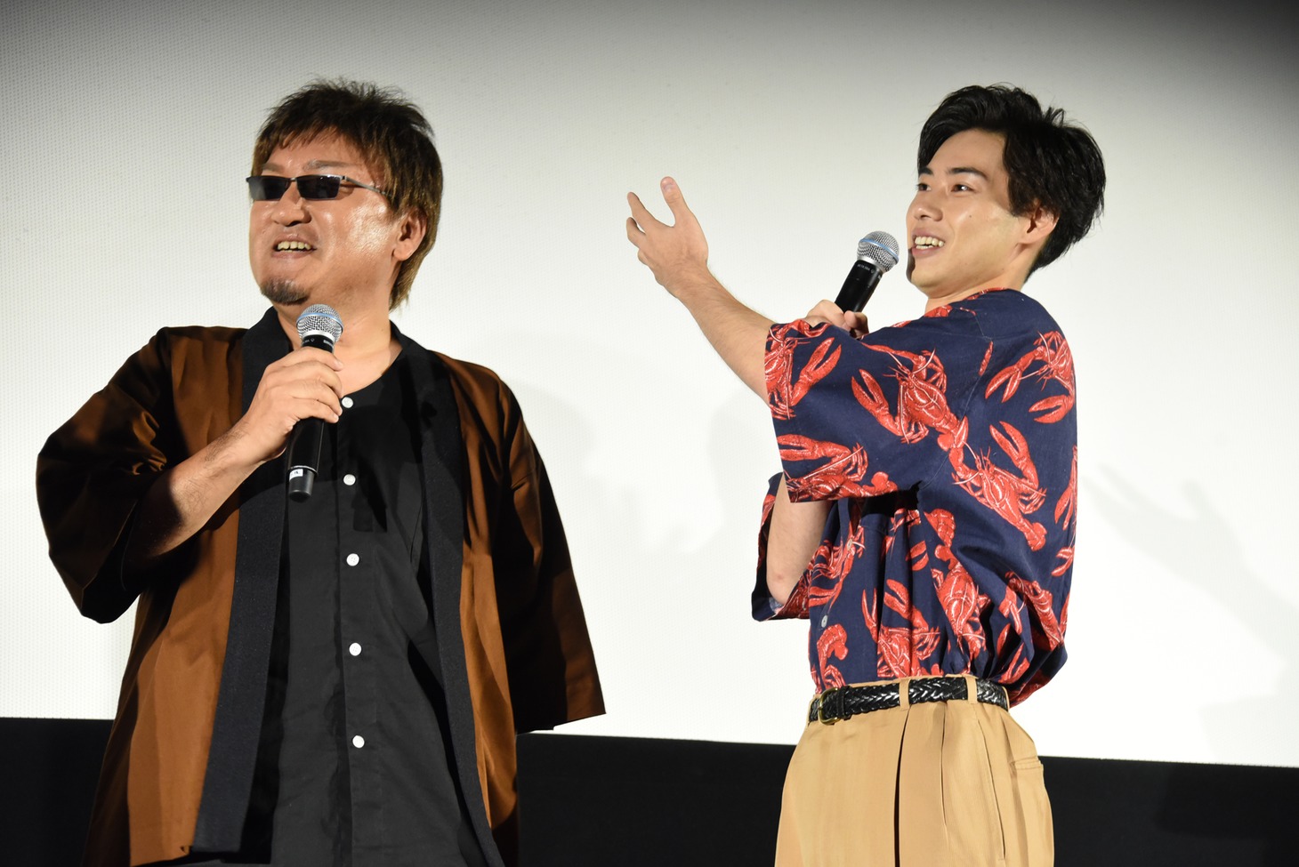 左から立木文彦、戸塚純貴。