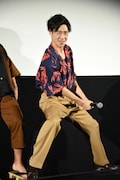 小栗旬演じる坂田銀時のモノマネを披露した戸塚純貴。