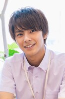 中尾暢樹演じる望月千広。