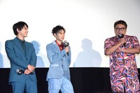 左から吉沢亮、戸塚純貴、福田雄一。