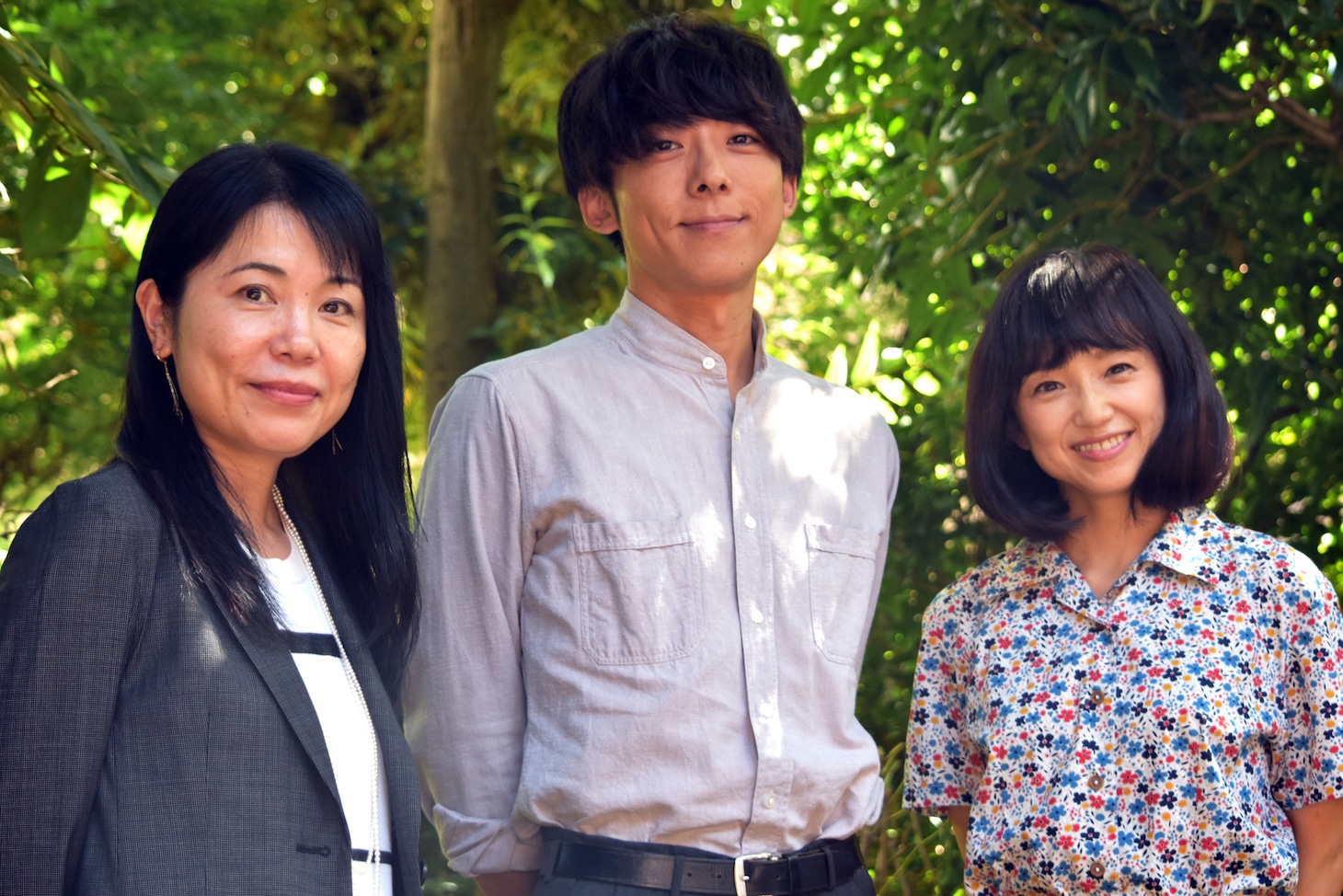 左から森絵都、高橋一生、永作博美。