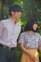 左から高橋一生、永作博美。