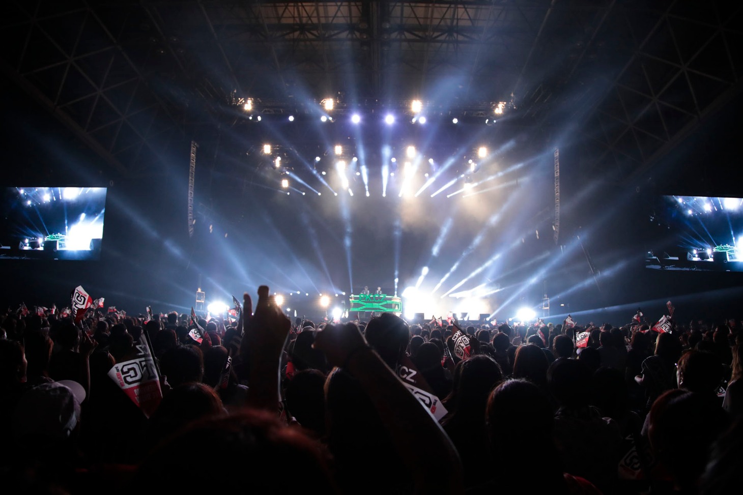 「PKCZ×DTC-湯けむり純情篇-from HiGH&LOW 完成披露試写会＆PREMIUM LIVE SHOW」の様子。