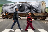 「顔たち、ところどころ」