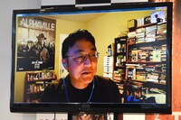 スカイプで参加した町山智浩。