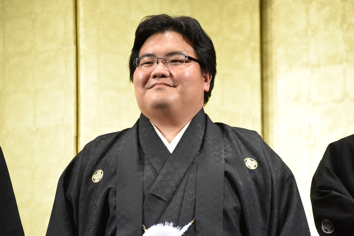 駒木根隆介