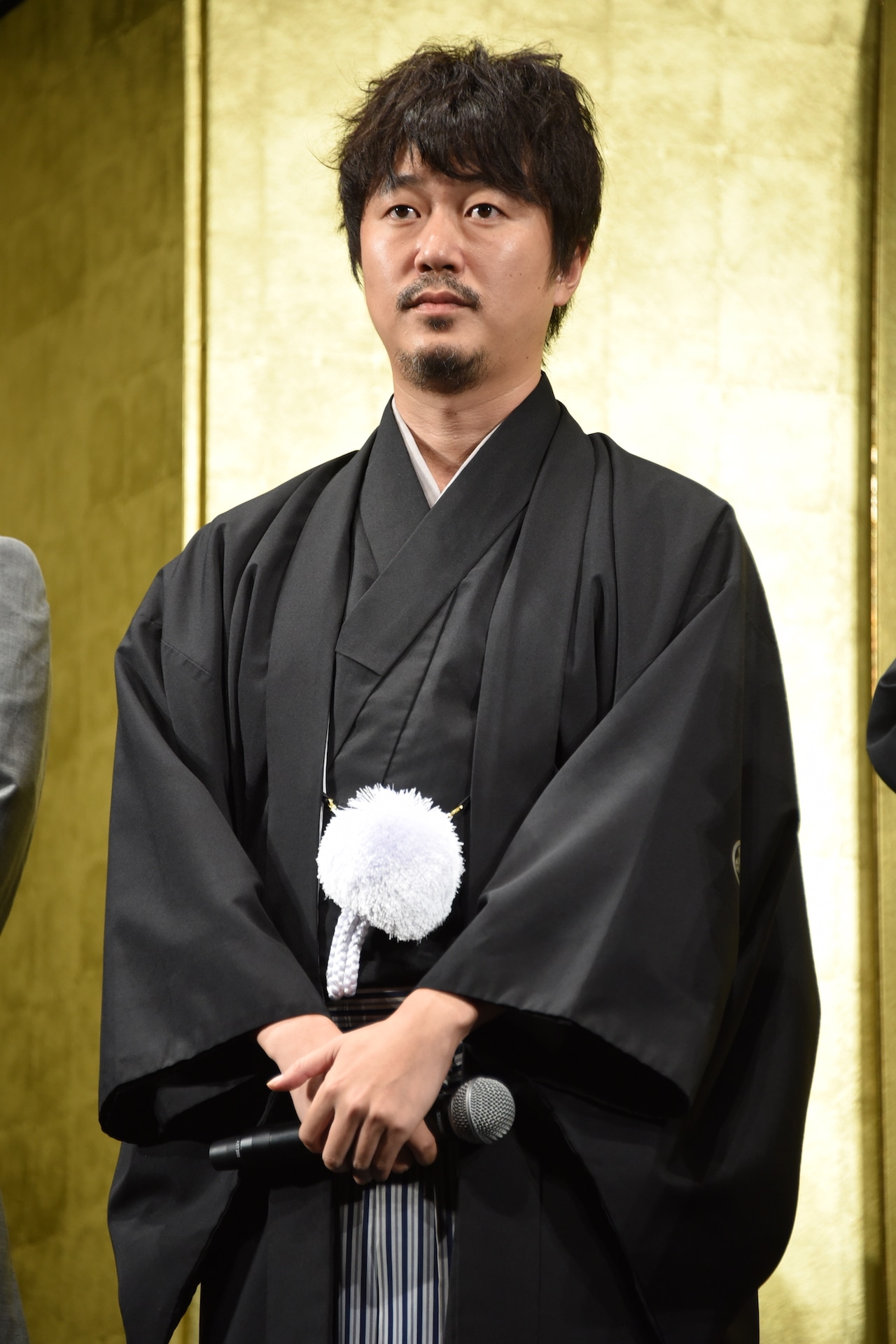 新井浩文