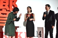 「響 -HIBIKI-」完成披露舞台挨拶の様子。