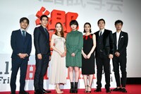 映画「響 -HIBIKI-」完成披露舞台挨拶の様子。