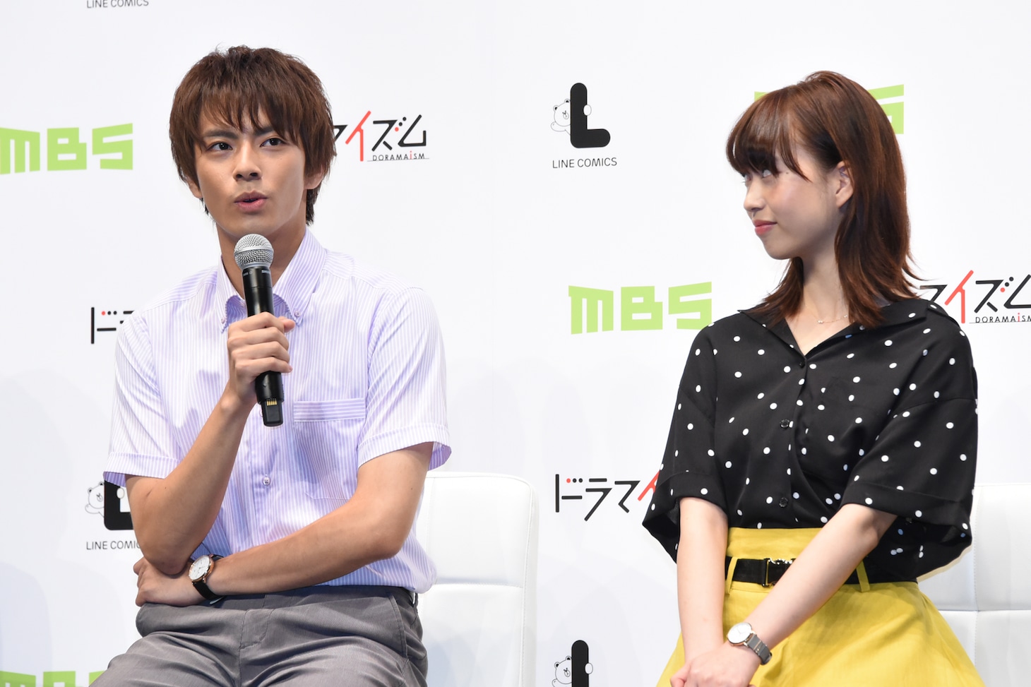 左から中尾暢樹、森川葵。