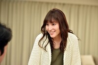 鈴木杏樹演じる浦野智佳子。